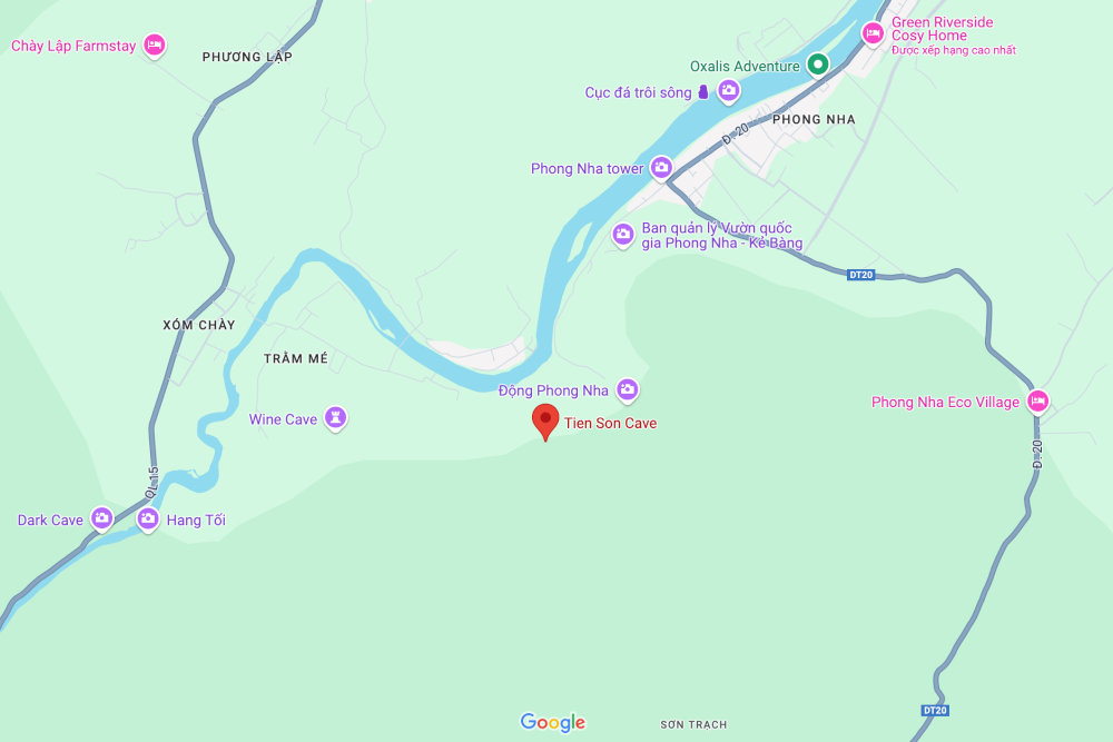 Tien Son Cave is located only a short distance of several dozen meters from Phong Nha Cave